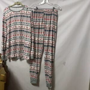 CHRISTMAS NWOT GRAPHIC PAJAMAS‎ SIZE XL